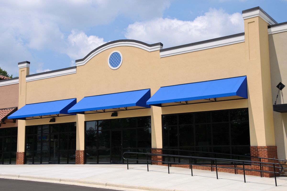 Traditional commercial awning
