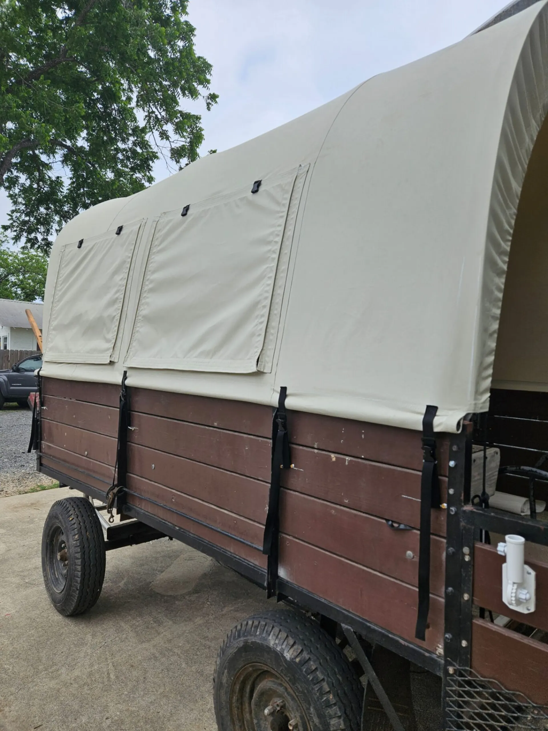 Custom Wagon Covers in Texas — Chuck, Hay, Utility & Parade Wagon Tops